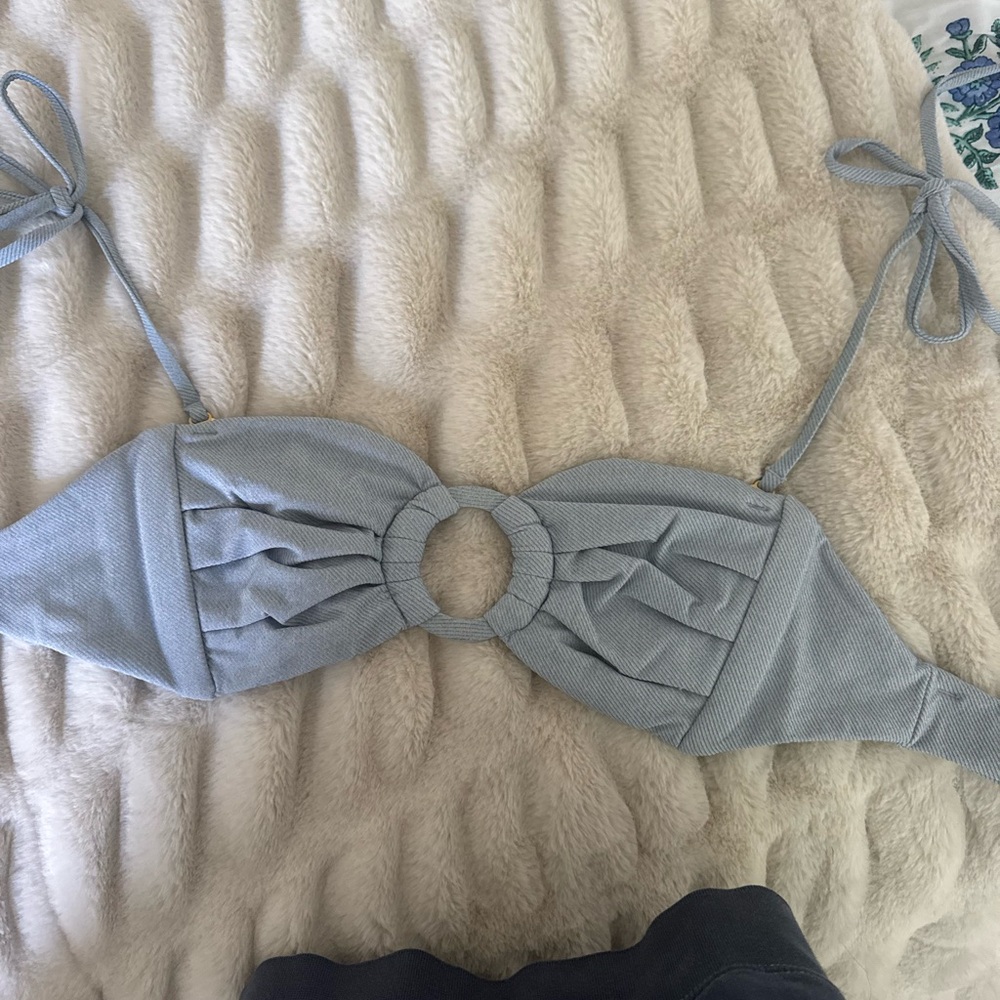 Montce bikini top NWOT